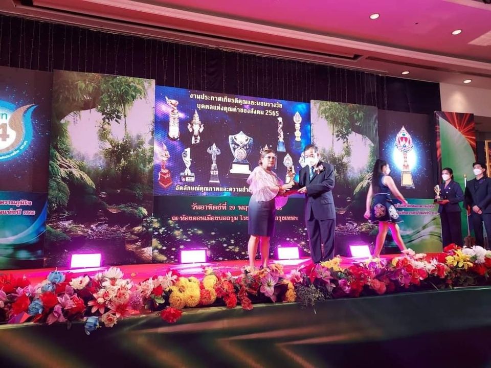 อีกหนึ่งความสำเร็จ ของทีมบริหาร     บริษัท เวล999 มาร์เก็ตติ้ง (ไทยแลนด์) จำกัด. เราจะไม่หยุดพัฒนา   เพื่อหาที่ดินสวยๆ  มาให้คุณลูกค้าได้ชมกันนะคะ      ที่ดินดี  ที่ดินสวย  ราคาถูก  ต้อง Well999